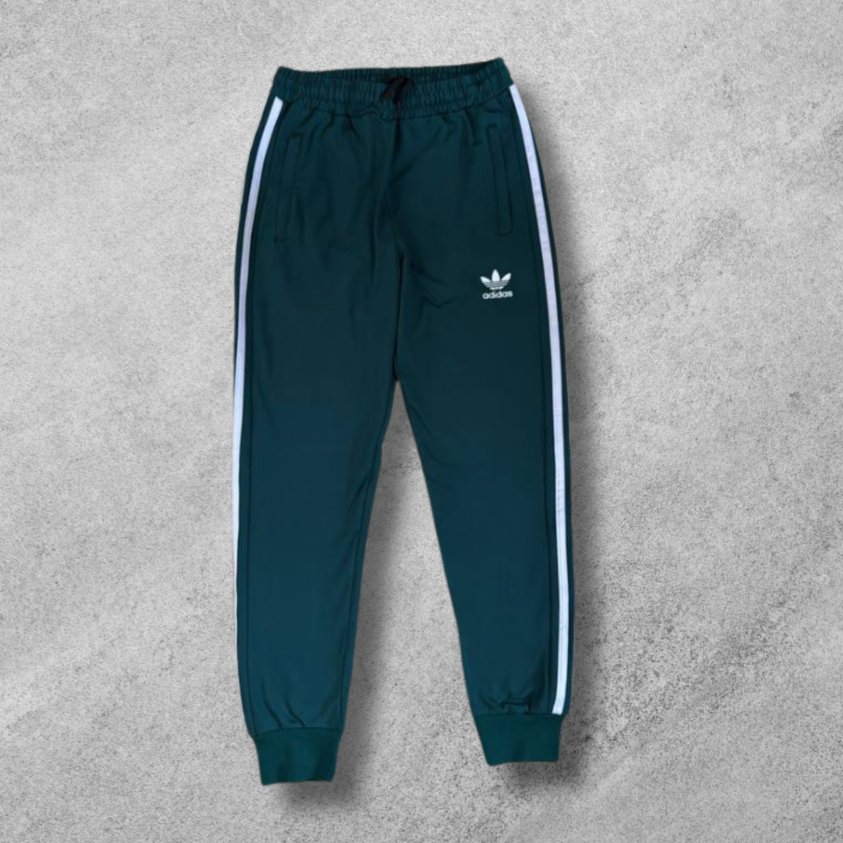 Pantaloni la reducere