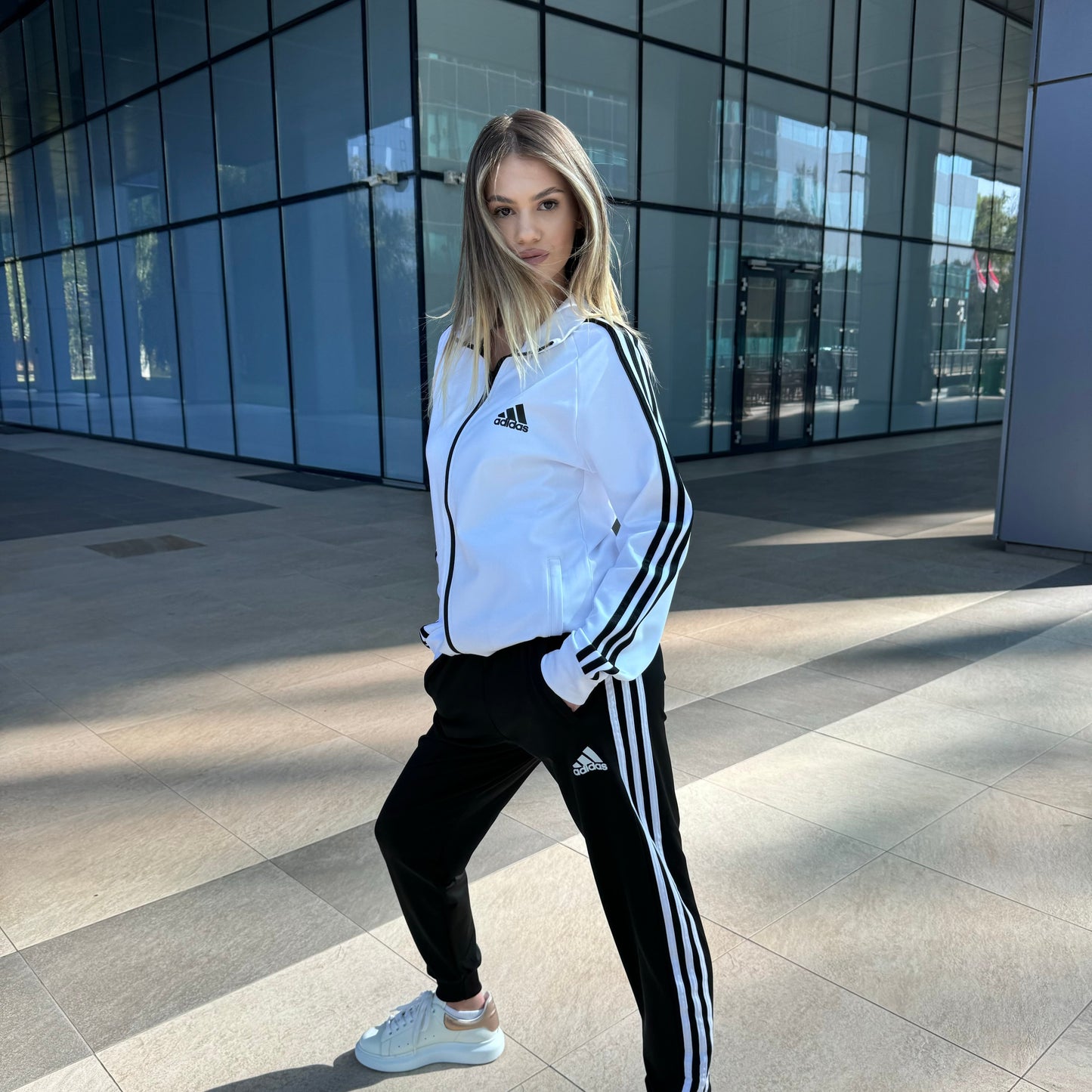 REDUCERE-Trening damă - White